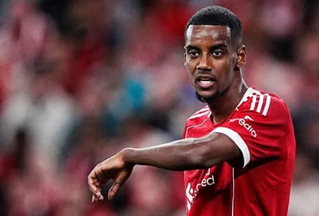 Alexander Isak's Debut Brings Star Power Despite Evident Rust